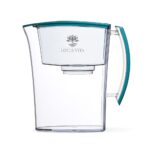 Ersatz-Filterkaraffe in Aquamarinblau für ein Lotus Vita Wasserfiltersystem.